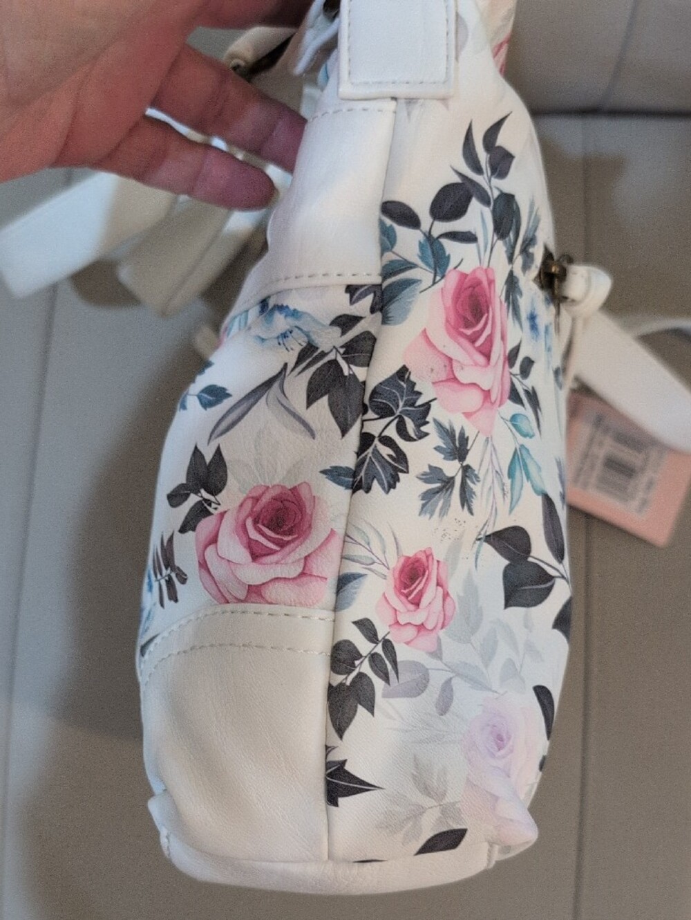 Stone Mountain Crossbody White And Pink Floral Print Vegan - Picture 10 of 14